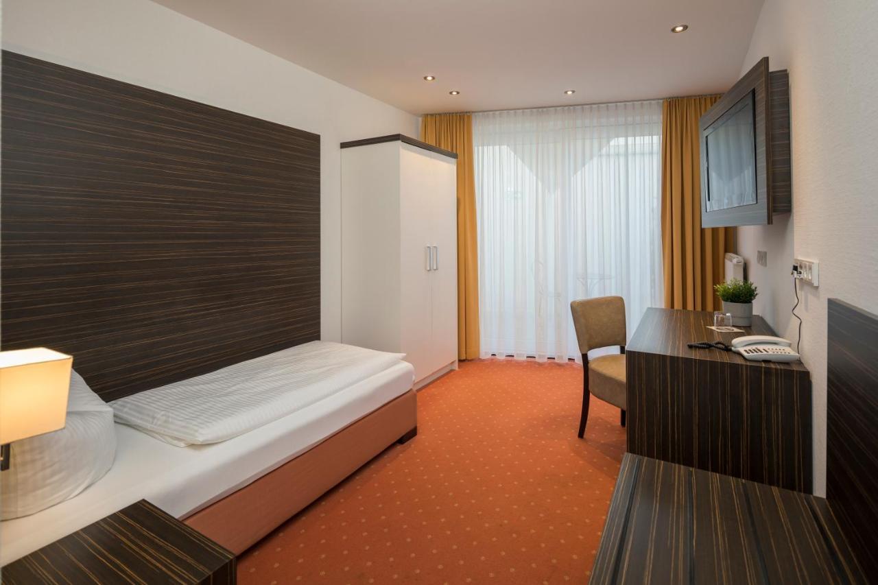 Hotel Zeppelin - Das Original Friedrichshafen Exterior photo